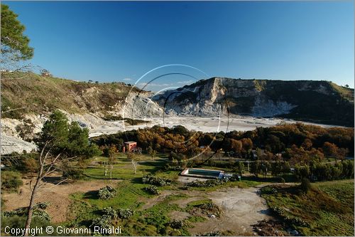 ITALY - POZZUOLI (NA) - La Solfatara - il vulcano Solfatara dal cratere ellittico (770 per 580 metri) risale a 4000 anni fa ed  l'unico dei Campi Flegrei ancora attivo con impressionanti manifestazioni fumaroliche