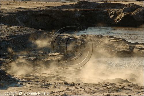 ITALY - POZZUOLI (NA) - La Solfatara - il vulcano Solfatara dal cratere ellittico (770 per 580 metri) risale a 4000 anni fa ed  l'unico dei Campi Flegrei ancora attivo con impressionanti manifestazioni fumaroliche - la Fangaia