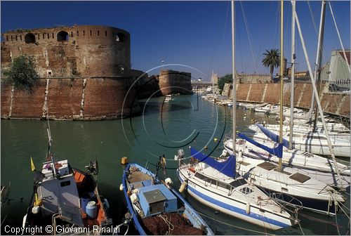 ITALY - TUSCANY - TOSCANA - LIVORNO - Porto Mediceo - La Vecchia Darsena e la Fortezza Vecchia