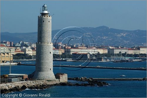 ITALY - TUSCANY - TOSCANA - LIVORNO - veduta del porto