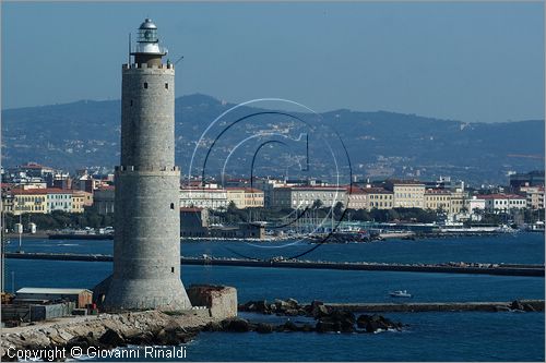 ITALY - TUSCANY - TOSCANA - LIVORNO - veduta del porto