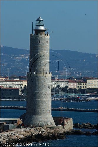 ITALY - TUSCANY - TOSCANA - LIVORNO - veduta del porto