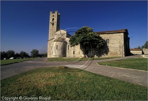 ITALY - TUSCANY - TOSCANA - Pieve ad elici (LU) - Chiesa romanica di San Pantaleone (secolo XII)