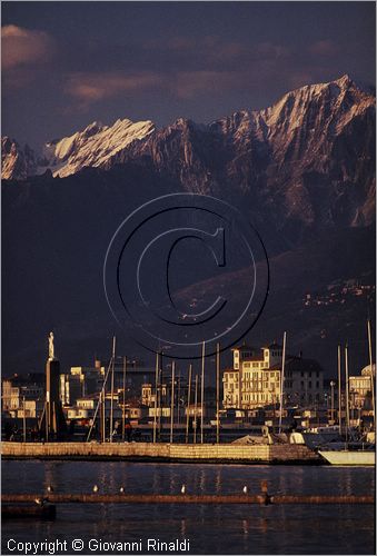 ITALY - TUSCANY - TOSCANA - VIAREGGIO (LU) - veduta del porto turistico con lo sfondo delle Alpi Apuane