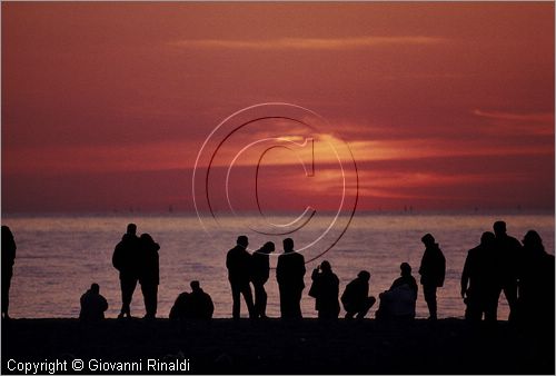 ITALY - TUSCANY - TOSCANA - VIAREGGIO (LU) - tramonto sulla spiaggia