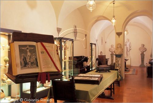 ITALY - AREZZO
Casa Museo Ivan Bruschi
piano terra: Sala degli Imperatori
veduta della sala