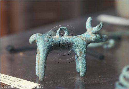 ITALY - CASTROVILLARI (CS)
Museo Civico Archeologico
piccolo animale provenienza da Spezzano Albanese