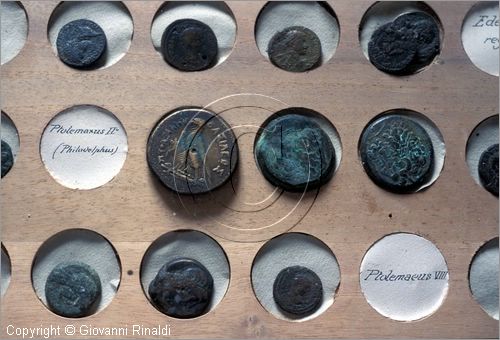 ITALY - CATANZARO
Museo Provinciale presso Villa Trieste
collezione di monete greche antiche