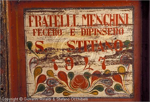 ITALY - FILOTTRANO (AN) - Museo del Biroccio Marchigiano e raccolta C. Beltrami di attrezzi agricoli marchigiani nel Palazzo Lucchetti - sala I: provincia di Ancona - particolare di carro con la firma degli autori