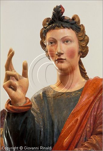 ITALY - MONTALCINO (SI) - Museo Civico e Diocesano d'Arte Sacra: sala A - Angelo Annunciante (legno intagliato e dipinto della seconda met del '300 dal Maestro del Crocifisso dei Disciplinari)
