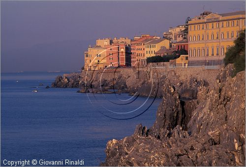 ITALY - NERVI (GE) - veduta della costa a ponente del porto