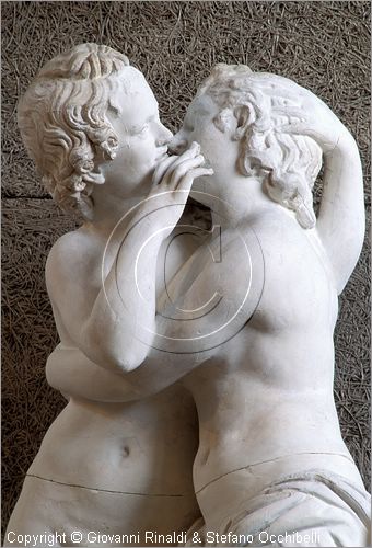 ITALY - PERUGIA - Museo dell'Accademia - Gipsoteca - copia in gesso da originale di Amore e Psiche