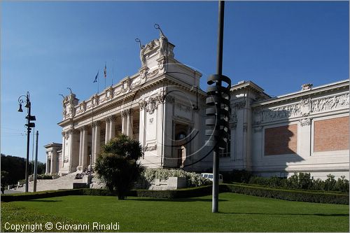 ITALY - ROMA - Galleria d'Arte Moderna - veduta esterna della facciata