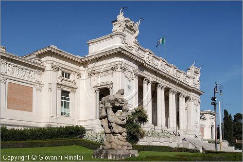 ITALY - ROMA - Galleria d'Arte Moderna - veduta esterna