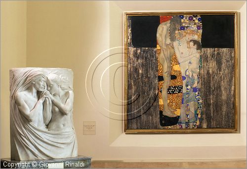 ITALY - ROMA - Galleria d'Arte Moderna - Primo Novecento - Gustav Klimt e lo spirito della secessione all'esposizione del 1911 - "Congiunti al di l" (1891) di Paul Albert Bartholome e "Le tre et della donna" (1905) di Gustav Klimt