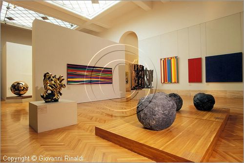 ITALY - ROMA - Galleria d'Arte Moderna - I protagonisti dell'informale in Italia - a terra "Concetto spaziale - Natura" (1960) di Lucio Fontana