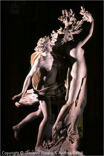 ROMA
Galleria Borghese
Sala di Apollo e Dafne
"Apollo e Dafne" di Gian Lorenzo Bernini (1622-25)