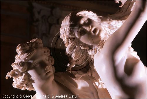 ROMA
Galleria Borghese
Sala di Apollo e Dafne
"Apollo e Dafne" di Gian Lorenzo Bernini (1622-25)