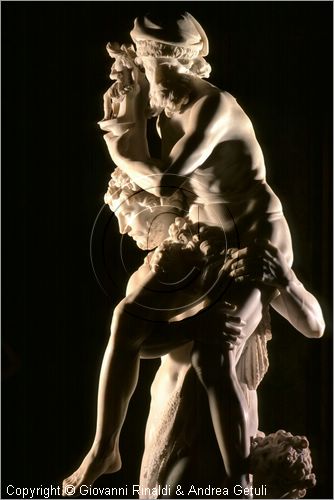 ROMA
Galleria Borghese
Stanza 6
"Enea e Anchise" di Gian Lorenzo Bernini (1618-20)