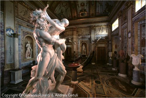 ROMA
Galleria Borghese
Sala degli Imperatori
"Pluto e Proserpina" di Gian Lorenzo Bernini