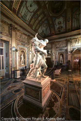 ROMA
Galleria Borghese
Sala degli Imperatori
"Pluto e Proserpina" di Gian Lorenzo Bernini