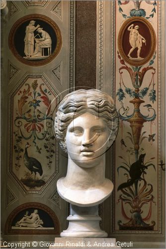 ROMA
Galleria Borghese
Salone di Ingresso
testa colossale di imperatore