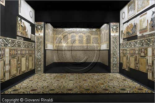 ITALY - LAZIO - ROMA - ROME - Museo dell'Alto Medioevo (ex Palazzo delle Scienze dell'EUR) - Opus Sectile di Porta Marina di Ostia Antica - la straordinaria decorazione a intarsio di marmi colorati che ornava la sala di rappresentanza di una domus monumentale - veduta generale