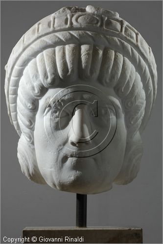 ITALY - LAZIO - ROMA - ROME - Museo dell'Alto Medioevo (ex Palazzo delle Scienze dell'EUR) - sala I - ritratto marmoreo di imperatrice bizantina (V-VI secolo d.C.)
