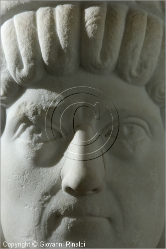 ITALY - LAZIO - ROMA - ROME - Museo dell'Alto Medioevo (ex Palazzo delle Scienze dell'EUR) - sala I - ritratto marmoreo di imperatrice bizantina (V-VI secolo d.C.)