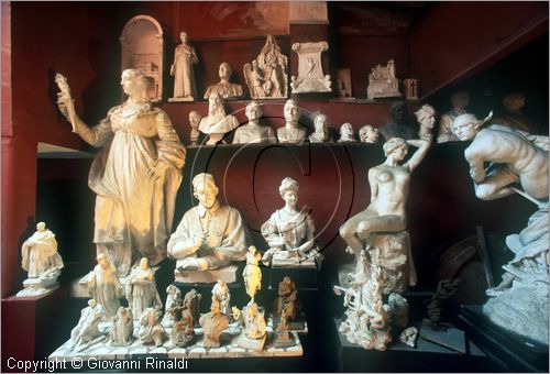 ROMA
Museo Canova-Tadolini
sala di destra
veduta di una sala interna