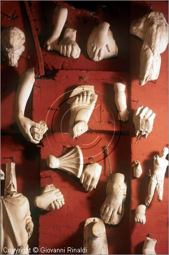 ROMA
Museo Canova-Tadolini
soppalco
frammenti in gesso per studi anatomici