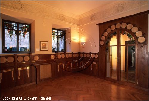 ROMA
Villa Torlonia
Casina delle Civette
Museo delle Vetrate
Sala da Pranzo
vetrate del laboratorio Picchiarini (1914)