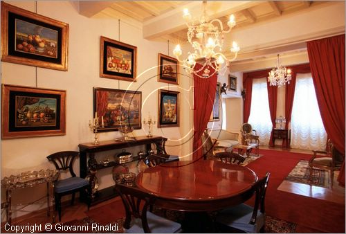ROMA
Casa-Museo Giorgio De Chirico
nel Palazzo dei Borgognoni in piazza di Spagna
Sala da pranzo