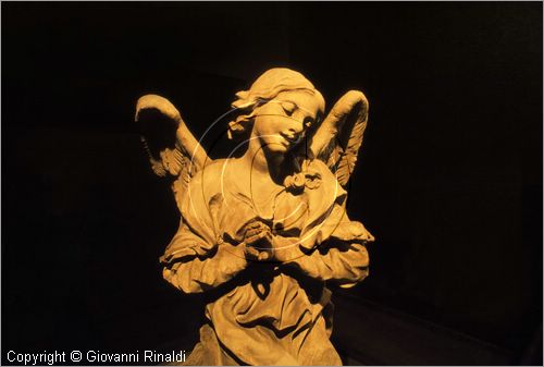 ROMA
San Pietro in Vaticano
Museo del Tesoro di San Pietro
modello in creta di angelo di Gian Lorenzo Bernini
il disegno risale al 1673