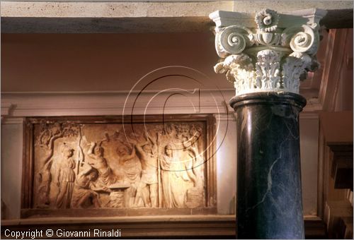 ROMA
Pinacoteca Capitolina
Galleria Cini
particolari architettonici della sala