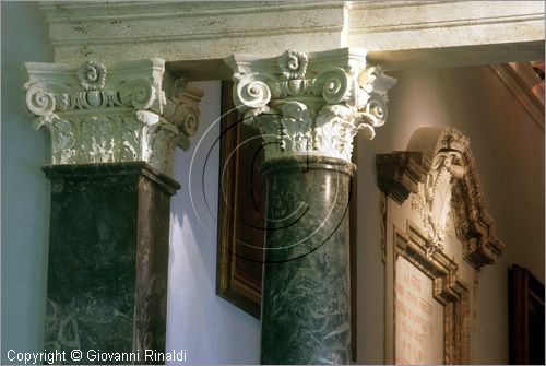 ROMA
Pinacoteca Capitolina
Galleria Cini
particolari architettonici della sala