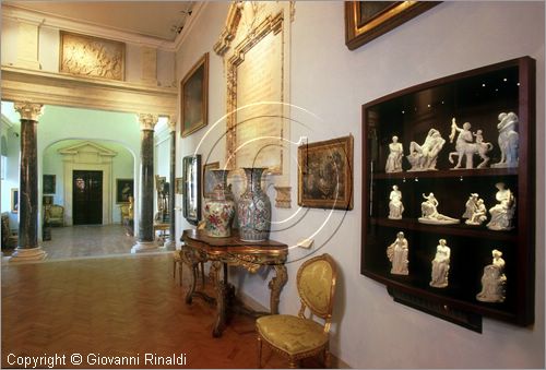 ROMA
Pinacoteca Capitolina
Galleria Cini
raccolta di porcellane di Sassonia
(Cina e Giappone)