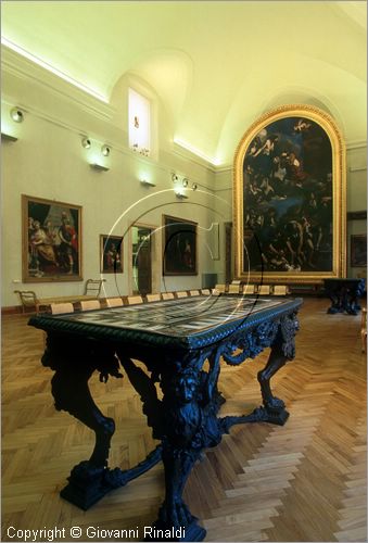 ROMA
Pinacoteca Capitolina
Sala di Santa Petronilla
veduta della sala con in fondo il grande quadro del Guercino