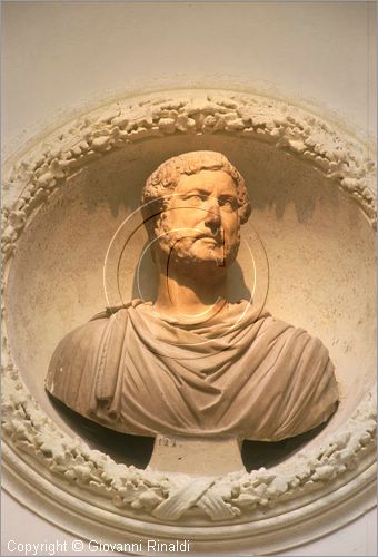 ROMA
Pinacoteca Capitolina
atrio di ingresso
busto di Adriano