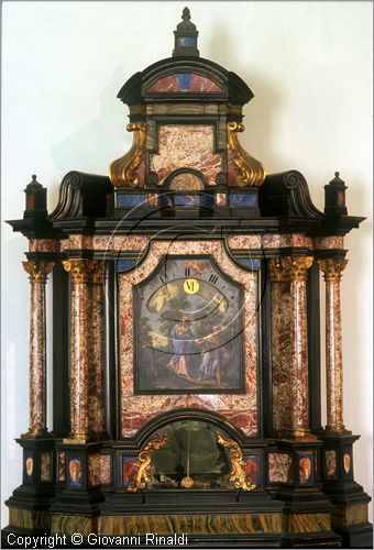 ROMA
Pinacoteca Capitolina
Galleria Cini
orologio notturno del '700
