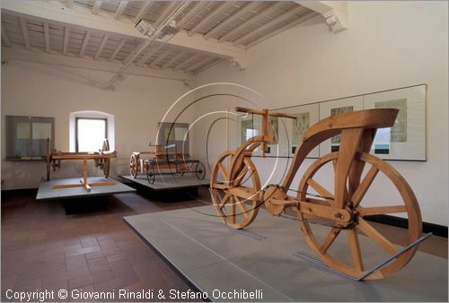 ITALY - VINCI (FI)
Museo Leonardiano nel Castello dei Conti Guidi
sala del primo piano  con bicicletta