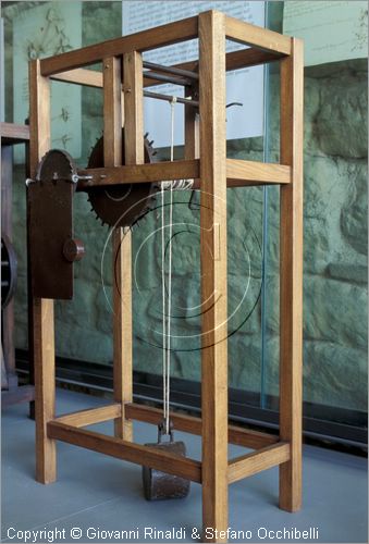 ITALY - VINCI (FI)
Museo Leonardiano nel Castello dei Conti Guidi
sala del piano terra con modello di ventilatore con ventola disegnata da Leonardo da Vinci
