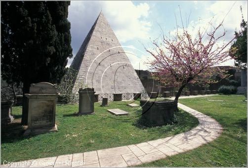 cimiteroinglese0002.jpg