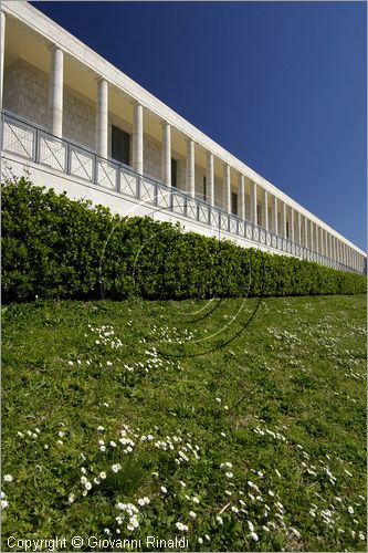 ITALY - ROMA - EUR - Palazzo delle Forze Armate, Autarchia e Corporativismo sede dell'Archivio Centrale di Stato (Mario De Renzi, Gino Pollini e Luigi Figini, 1938-42)