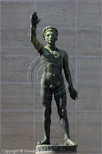 ITALY - ROMA - EUR - Palazzo degli Uffici - statua del Genio dello Sport