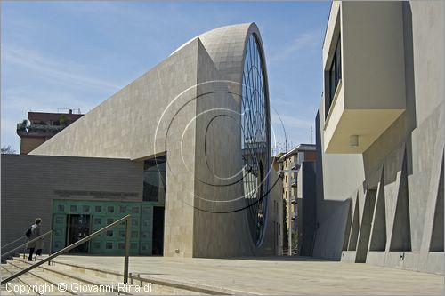 ITALY - ROME - ROMA - Quartiere della Magliana - Chiesa del Santo Volto di Ges (Piero Sartogo e Nathalie Grenon - 2006) - veduta esterna