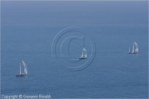 asw08_G815088.jpg