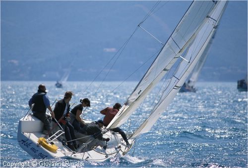 pasquavela03_ita25223_01.jpg