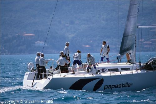 pasquavela03_ita329_02.jpg