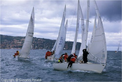 pasquavela03_j24_ita212_01.jpg